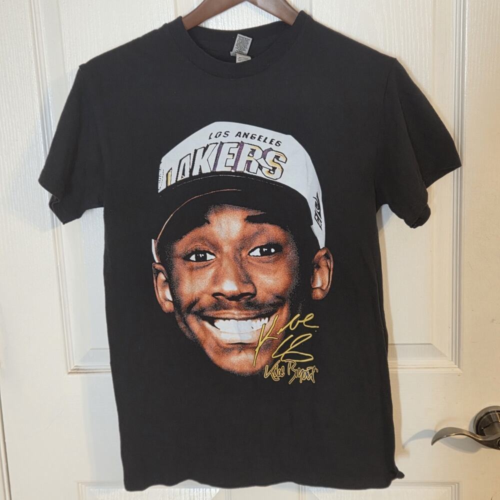 Los Angeles Lakers Kobe Bryant Big Face Graphic T Shirt Adult Size Small Black